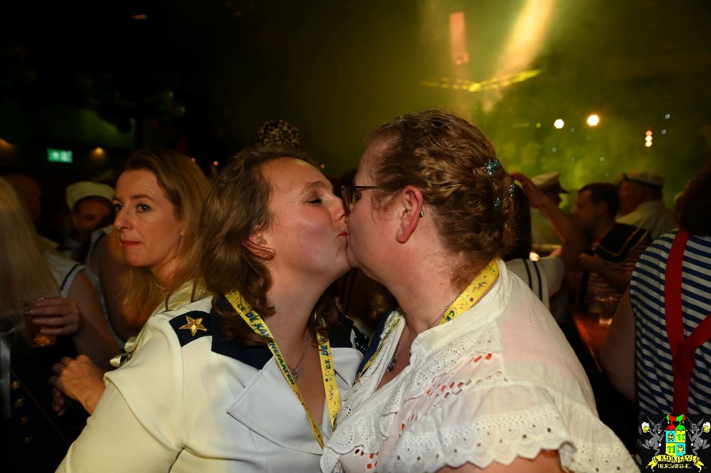 ../Images/Feest van Toen - Loveboat 130.jpg